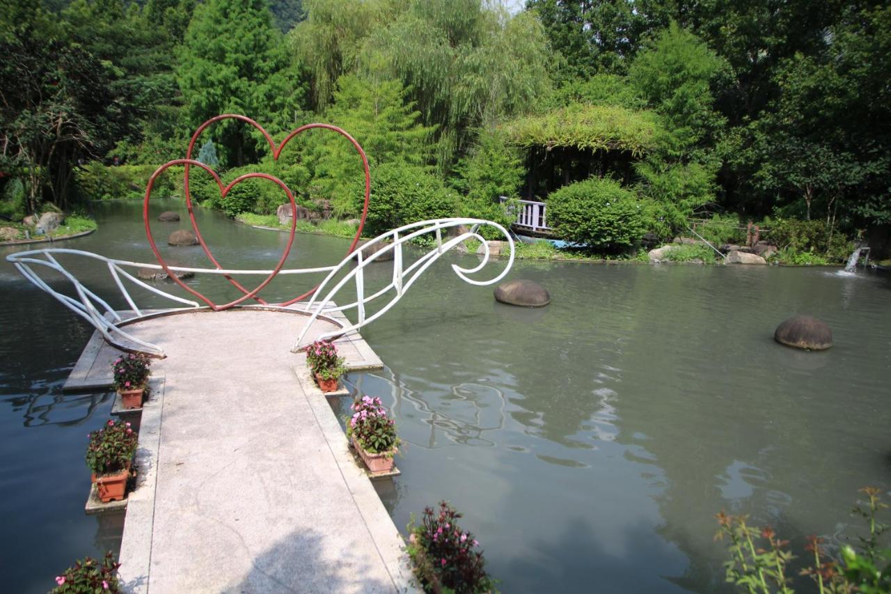 Tai-Yi Red Maple Resort Puli Exterior photo